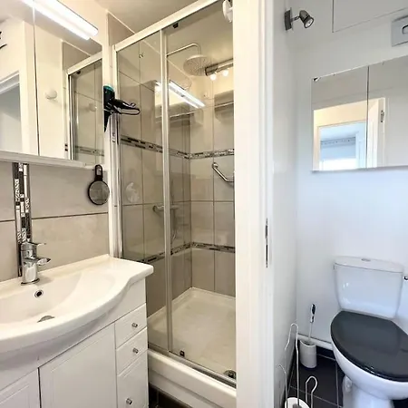 Le Peymian 900 M De La アパート *